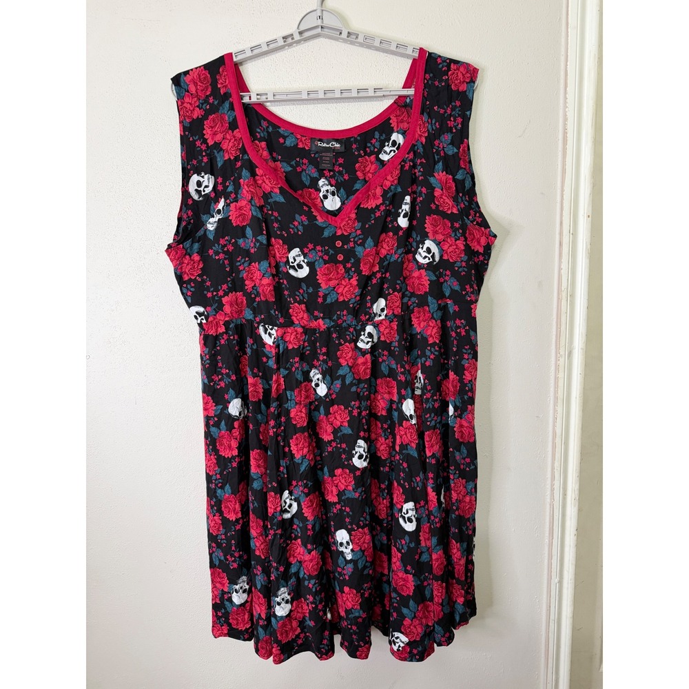 Retro Chic by Torrid Dress Plus Size 5 Black Red Rose Skull Rockabilly Goth - Picture 3 of 10